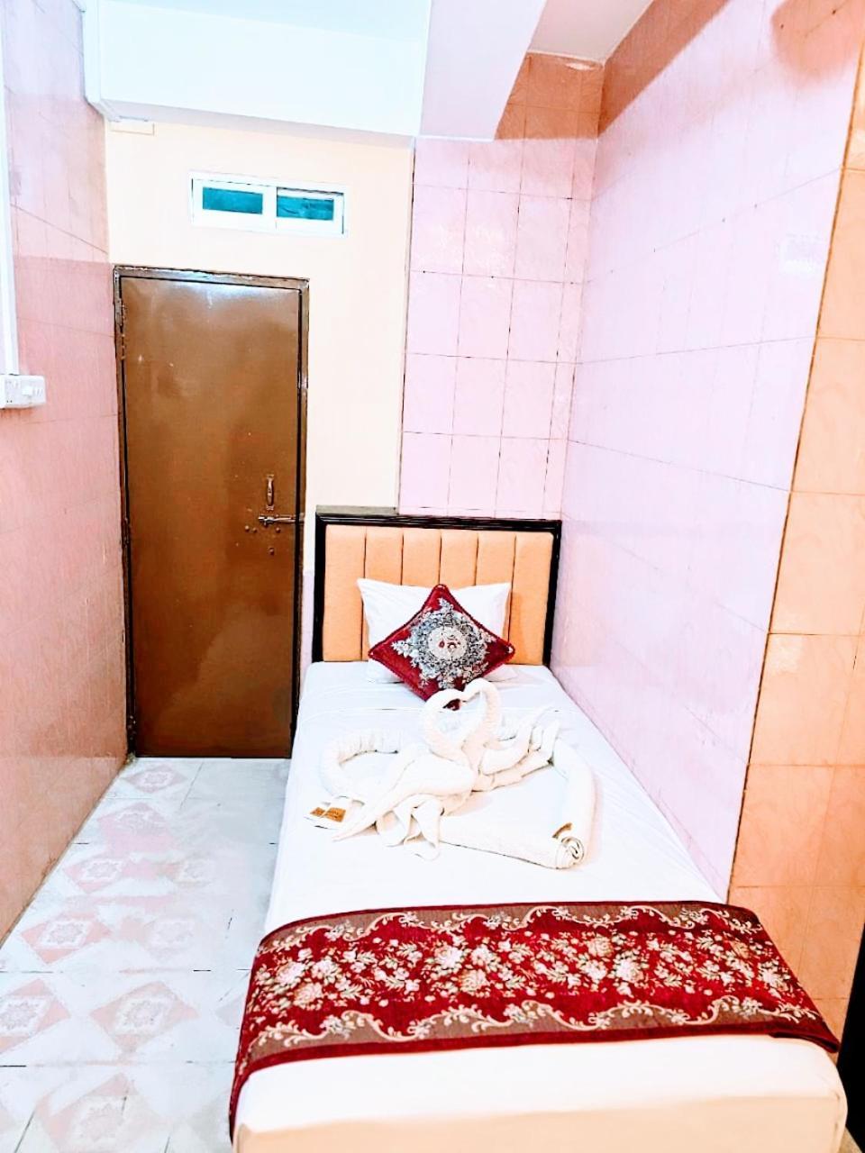 Hotel Grand Rahmania, Central Motijheel-Дакка Экстерьер фото